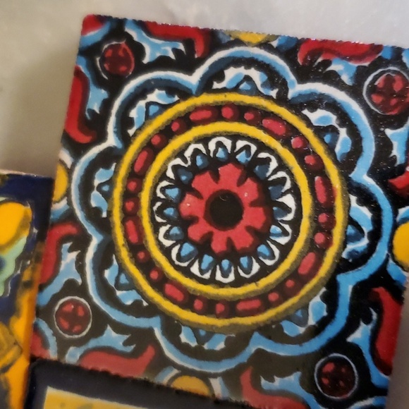 Lot 3 Talavera Mexican  handpainted 2" tiles -floral circle designs - Picture 4 of 5